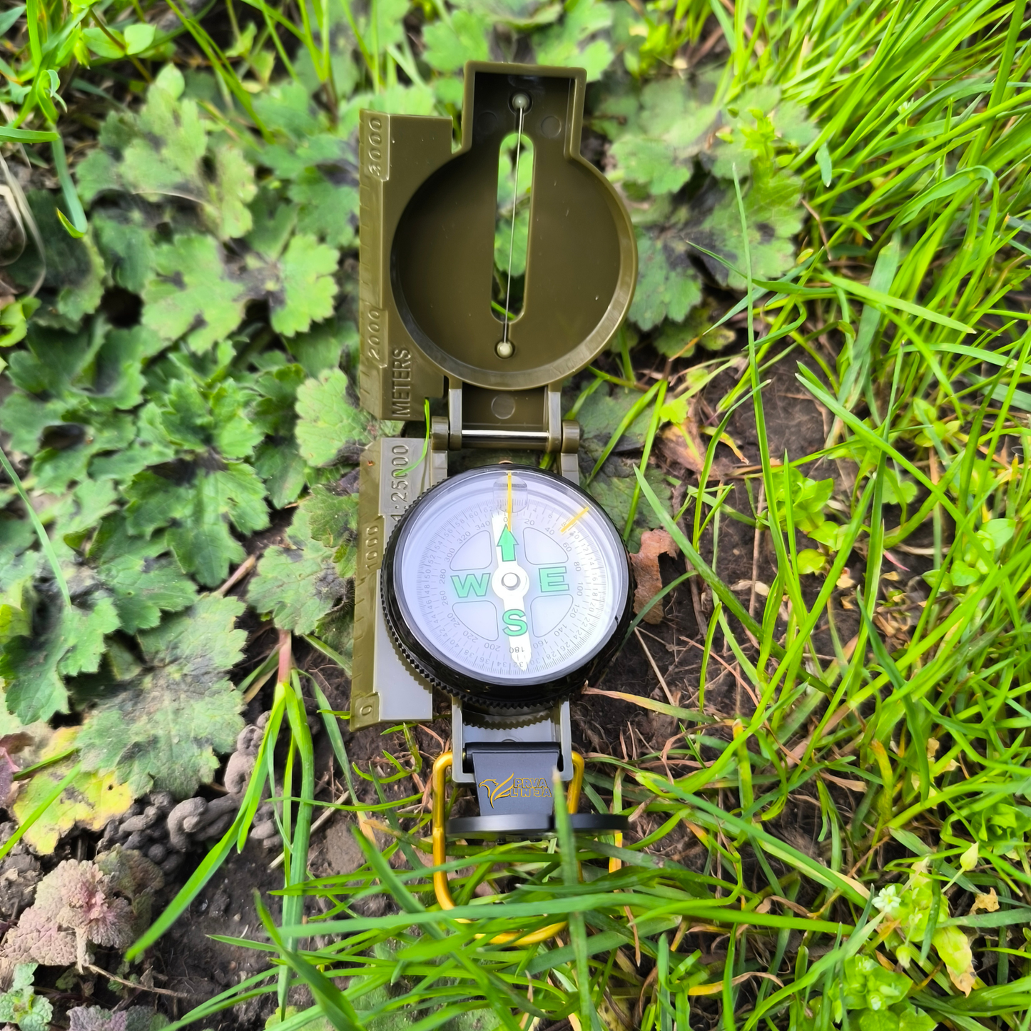 #kompas_za_boravak_u_prirodi_izvidanje_osmatranje_airsoft_specijalce_padobrance_prezivljavanje_prva_linija_1#